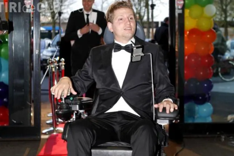 Neșu așteaptă o MINUNE: Lupt să mă fac sănătos. Cum îi ajută pe copiii cu probleme locomotorii?