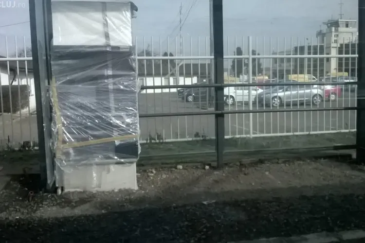 Cluj - Se instalează automatele de bilete în stațiile Companiei de Transport Public Cluj-Napoca - FOTO