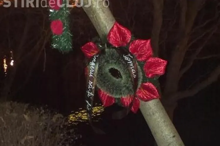 Șoferul BMW -ului care l-a omorât pe biciclistul de 73 de ani a trimis o COROANĂ la locul accidentului - FOTO