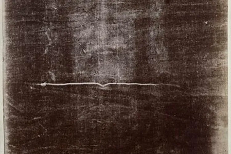 Giulgiul din Torino este autentic, susțin cecetătorii italieni