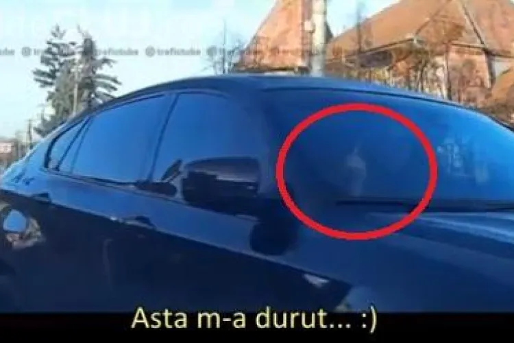 Scenă pe sensul unic de pe strada Tache Ionescu: Șoferul unui BMW i-a arătat degetul - VIDEO