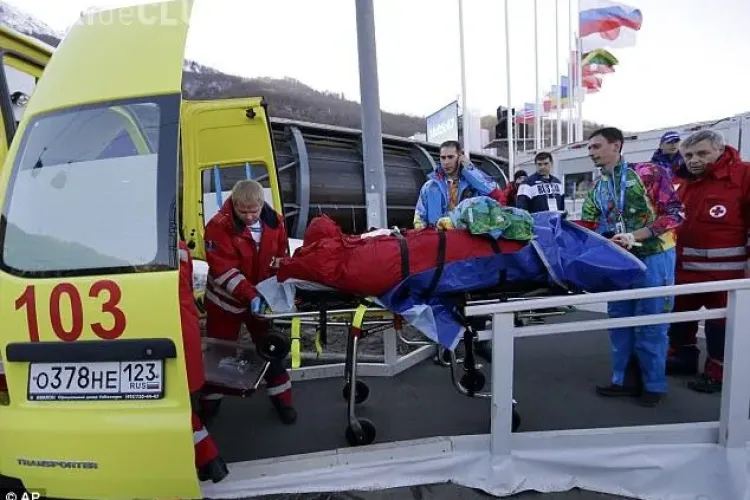 Accident șocant la SOCI 2014. Un voluntar s-a ales cu ambele picioare fracturate