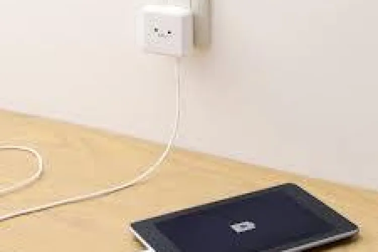 UE vrea să facă încărcătoarele universale obligatorii pentru toate smartphone-urile