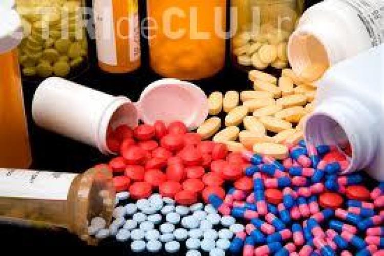 Medicamentele ieftine ar putea dispărea din România. producătorii fac apel la Guvern