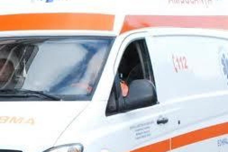 Accident pe Traian Vuia! O ambulanță a lovit un tânăr pe trecerea de pietoni, care acum e în comă