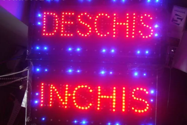 REVOLTA proprietarului unui mic magazin din centrul Clujului, sufocat de birocrație! Ce îi cere lui Emil Boc?