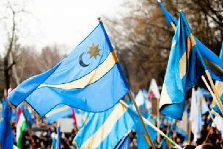 Protestul secuilor la TÂRGU MUREŞ: ”Vrei autostrăzi? Alege autonomia” și ”România e şi ţara noastră, a secuilor”