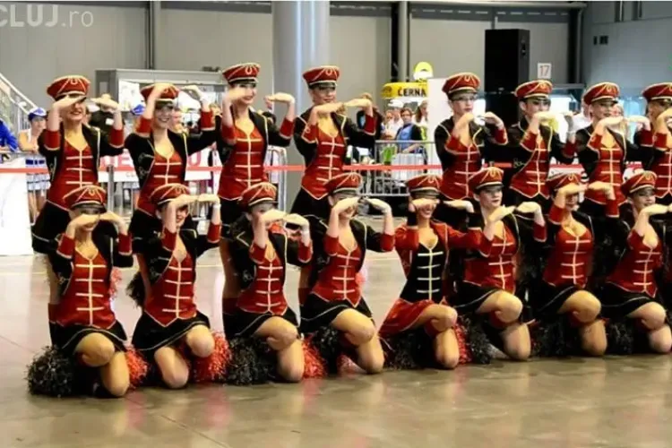 Majoretele clujence fac spectacol la campionatul județean. Vezi când va avea loc