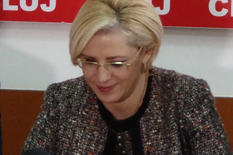 Corina Crețu o laudă pe Aurelia Cristea: ”Este primul ministru femeie din Cluj”