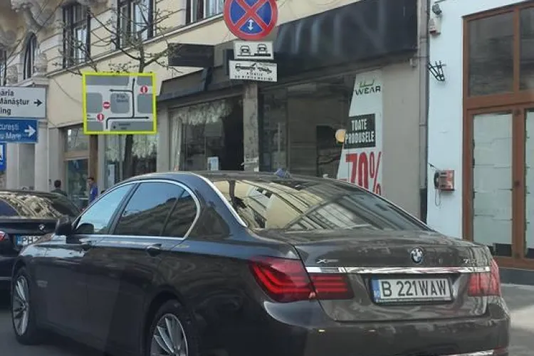 Șmecherii de București parchează pe stradă, lângă Libraria Universității - FOTO
