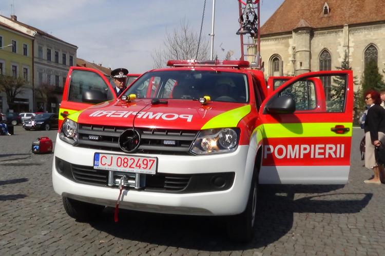 Autospecială de 90.000 de euro cumpărată de Primărie pentru ISU Cluj. La predare Boc s-a fâstâcit - VIDEO