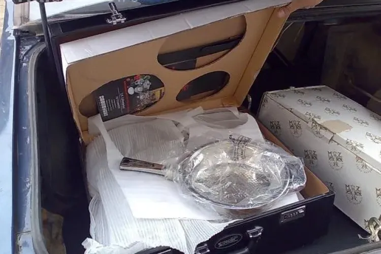 Vindea oale în centrul Clujului și a fost dus la Poliție