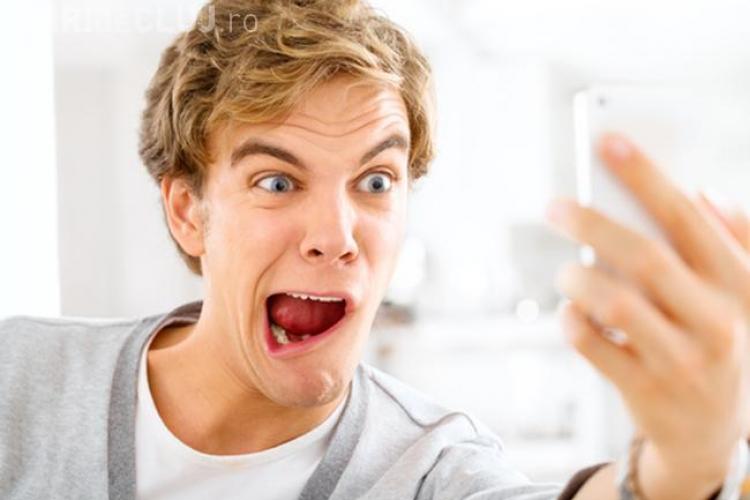 Selfie-urile au efecte psihologice negative. Vezi cum te afectează