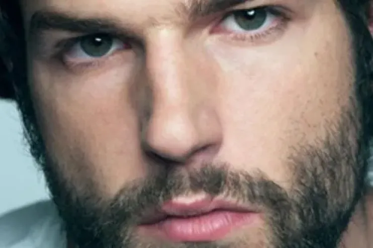 De ce sunt mai atrăgători bărbații cu barbă? Vezi explicația științifică