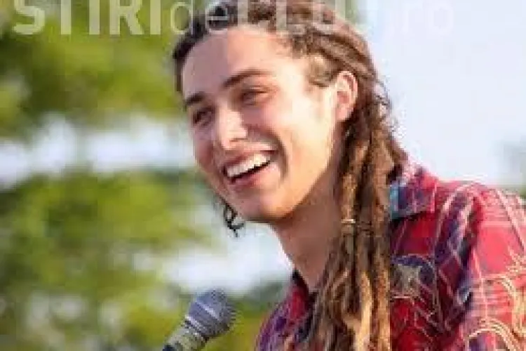 Concert Jason Castro la Cluj! Finalistul de la ”American American Idol” va împărți și cizme la Pata Rât 