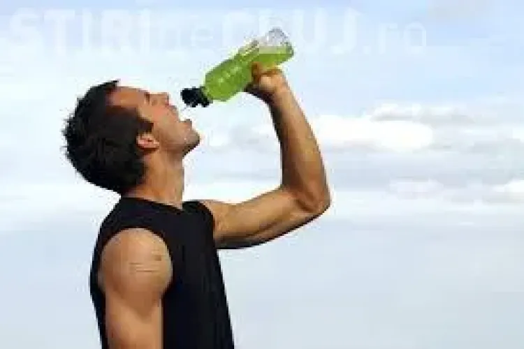 Pericolele ascunse din băuturile energizante. Vezi ce substanțe dăunătoare conțin