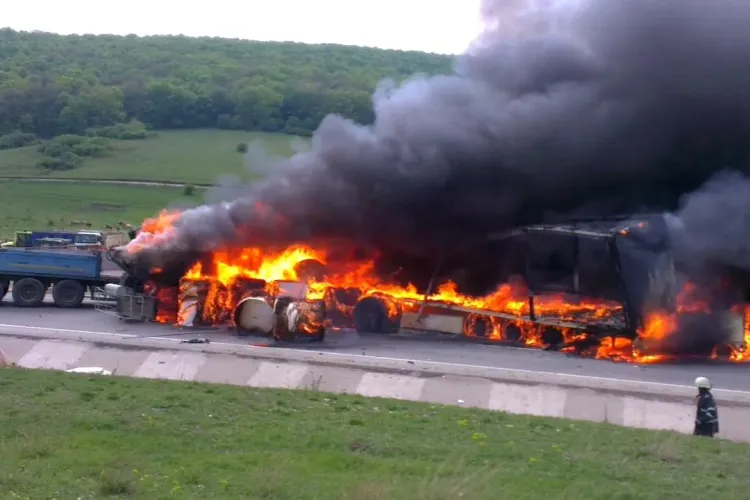 Poliția a stabilit cine sunt morții din accidentul de pe Centura Clujului. Pagubele sunt uriașe - FOTO