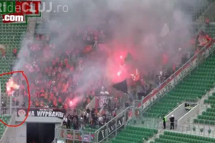 Un ofițer de securitate îi dă foc unui suporter pe stadion FOTO VIDEO
