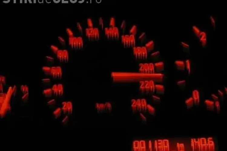 Un clujean teribilist a rămas fără permis după ce a fost prins de radar cu peste 210 km/h
