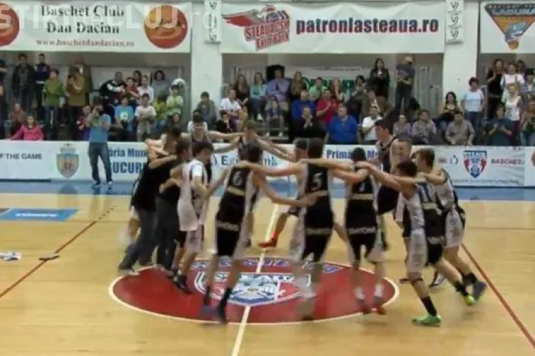 Jucătorii U Mobitelco sunt campioni nationali la U18