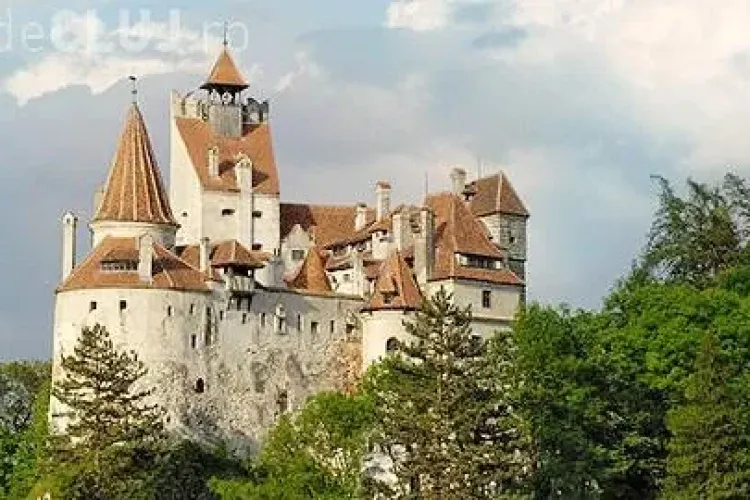 Gafă de zile mari a unui cotidian britanic: Castelul Bran este de vânzare
