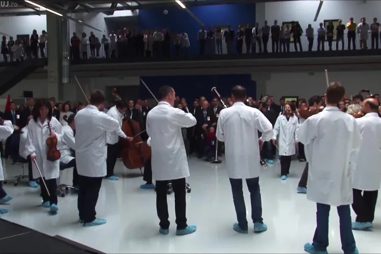 Flash mob muzical la Bosch, in parcul Tetarom. Artiștii de la Filarmonica Transilvania au cântat Odă Bucuriei - VIDEO