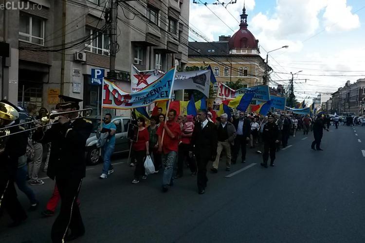 Monarhiștii au blocat Clujul, sâmbătă 10 Mai, cu un marș de ”Ziua Independenței, Ziua Regalității” - VIDEO