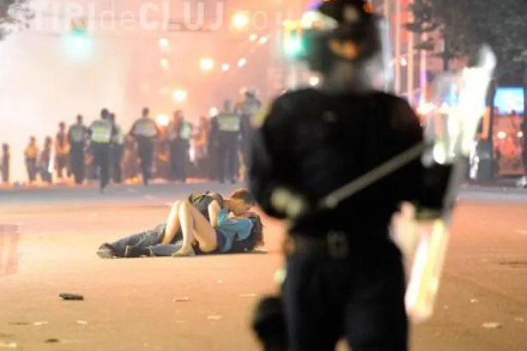 ȘASE, cele mai pasionale săruturi din istorie