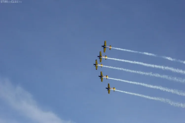 Peste 5.000 de persoane la mitingul aviatic de la Aeroportul Internațional Cluj-Napoca GALERIE FOTO