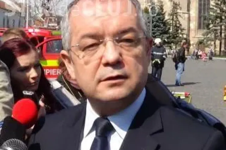 Boc: Guvernul Ponta se laudă cu kilometri de autostradă pe care nu i-a făcut