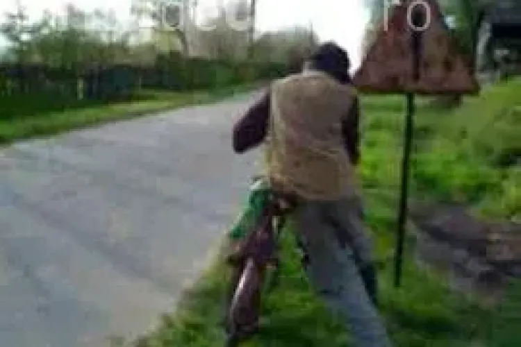 Un clujean a ajuns la spital după ce a plecat la plimbare cu bicicleta ”rupt de beat”. S-a răsturnat pe șosea