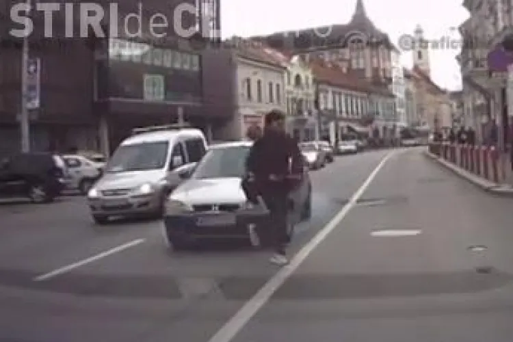 Pieton sinucigaș pe Regele Ferdinand! Câteva minute pierdute sau viața? - VIDEO