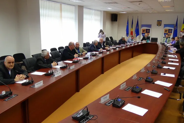 Scandal la Consiliul Județean Cluj, după ARESTAREA lui Uioreanu. Instituția nu mai este CONDUSĂ de nimeni - VIDEO