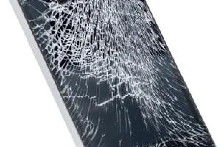 iPhone stricat, vândut cu peste 66.000 dolari. Vezi de ce valora atât de mult