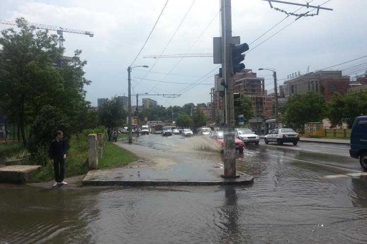 Clujul după potop: ”Pe strada Teodor Mihali canalizare e zero. Infundată” - FOTO