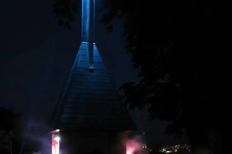 O rachetă de sunet și lumini decolează în fiecare seară de pe Cetățuie -  FOTO