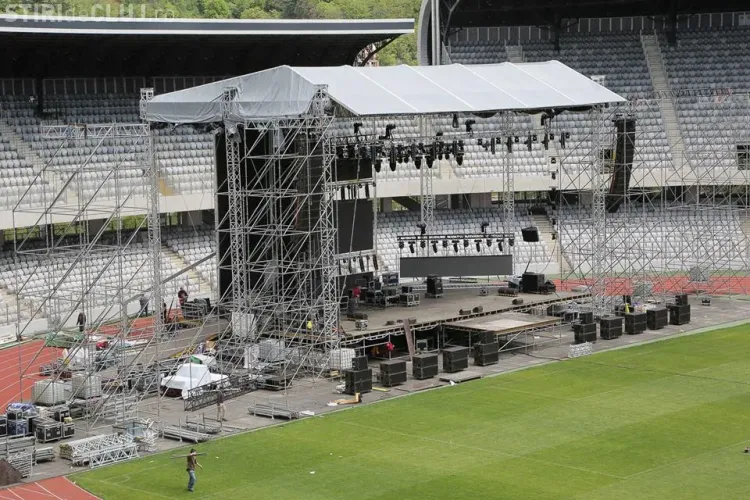 Ploaia strică petrecerea de la FORZA ZU? Cum va fi vremea diseară