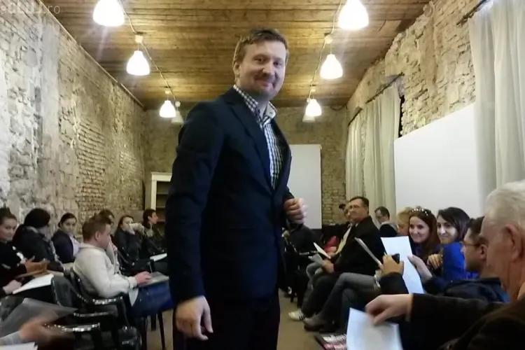 Alegeri zbuciumate la Asociația Presei din Cluj!! Cine este noul președinte - FOTO