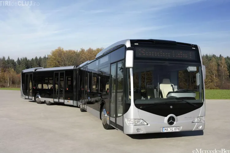 Mercedes sau Solaris vor vinde 50 de autobuze la Cluj. Sunt singurele firme înscrise la licitația de 11,5 milioane de euro
