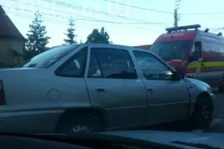 Șoferul care a cauzat accidentul de la giratoriul din Florești era beat la volan