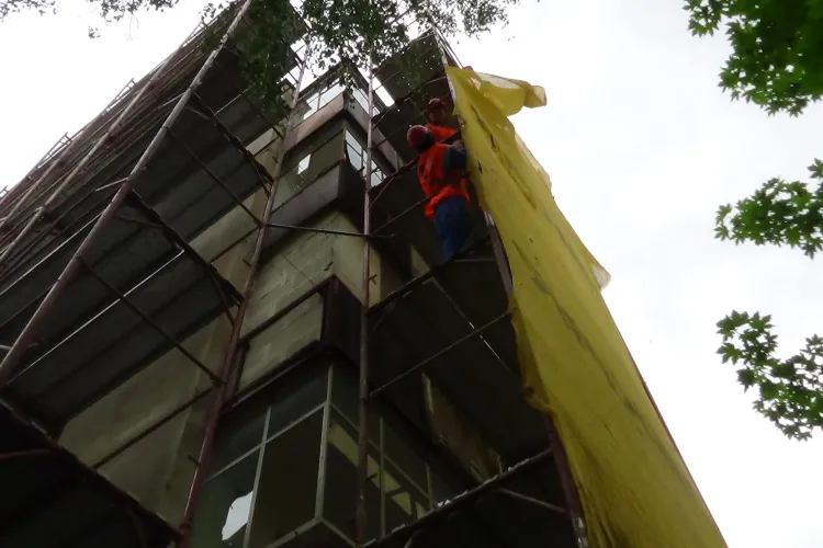 Cluj - Blocuri izolate termic pe bani europeni. Boc: Facturile scad cu 40% - VIDEO