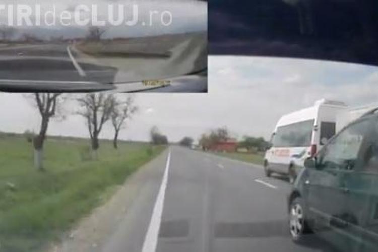 Șoferi inconștienți la Cluj! I-a tăiat fața cu mașina, iar apoi s-a luat după el - VIDEO