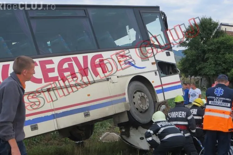 Accident la Gherla! Un autocar din SUCEAVA a SPULBERAT o autoutilitară. O femeie de 32 de ani a MURIT - FOTO