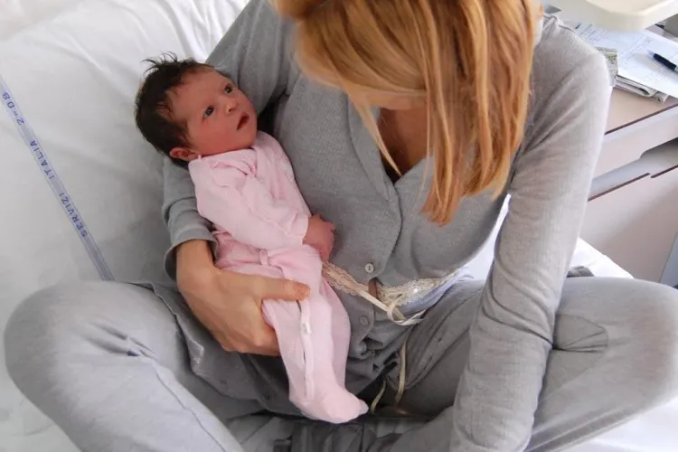 Record negativ al natalității în România. Mai puțin de 180.000 copii născuți în 2013