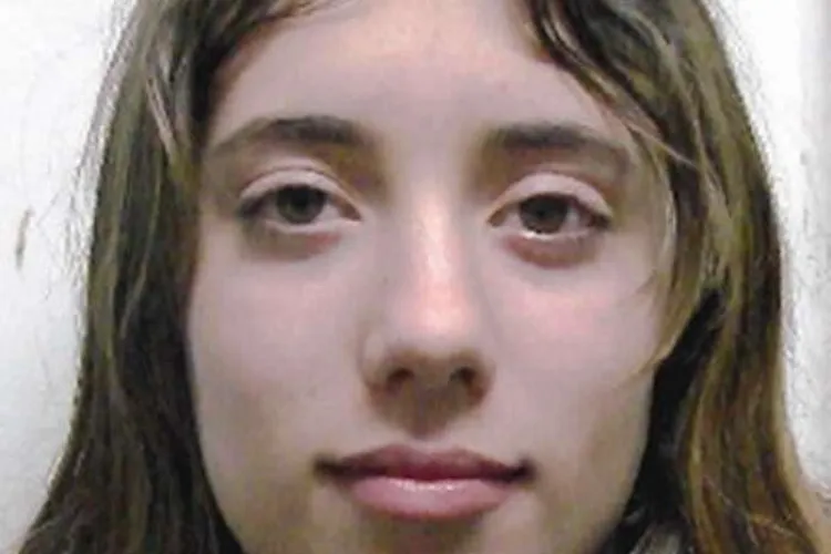 Minoră de 12 ani dispărută de acasă - VEZI SEMNALMENTELE