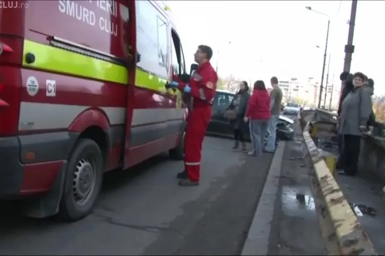 Accident pe Calea Floresti! Un pieton neglijent a fost accidentat grav