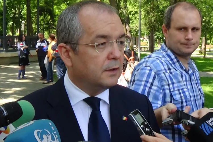 Emil Boc îl susține pe Iohannis ca și candidat al PNL şi PDL la prezidenţiale