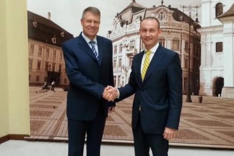 Klaus Iohannis i-a chemat la Sibiu pe Nicoară, Seplecan și deputații PNL de Cluj - FOTO