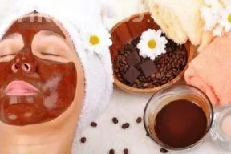 Masca de fata cu zaț de cafea. Ce efecte are?
