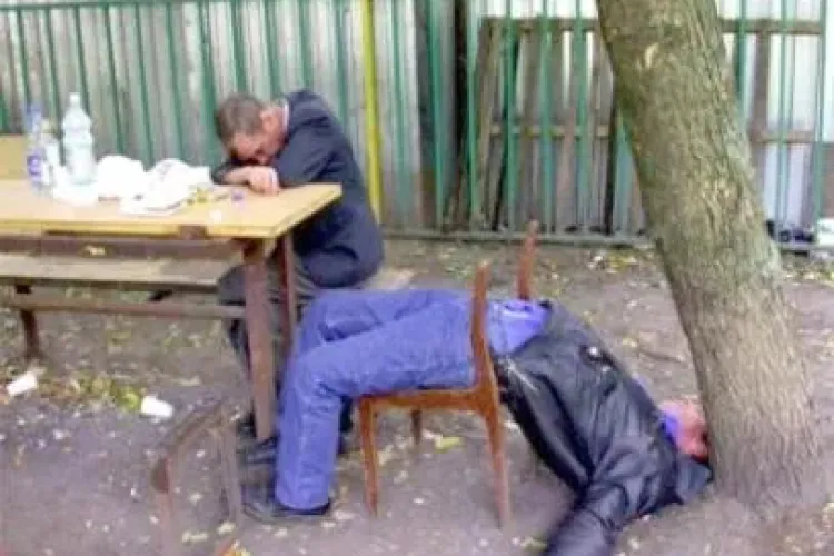 DR. MENCI explică cum BEI DEŞTEPT: Mănâncă o felie de pâine cu unt înainte sau ceva gras